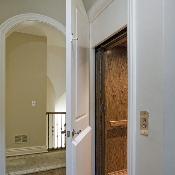 Custom Detailed Hallways and Entryways