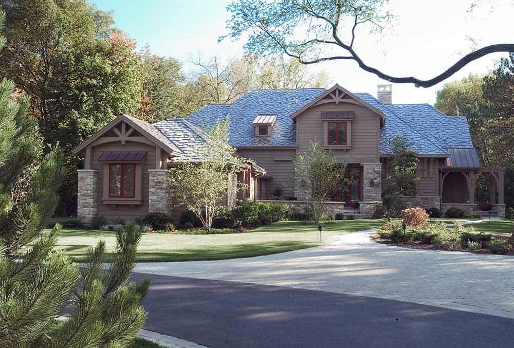 Colorado-style home in Deerfield