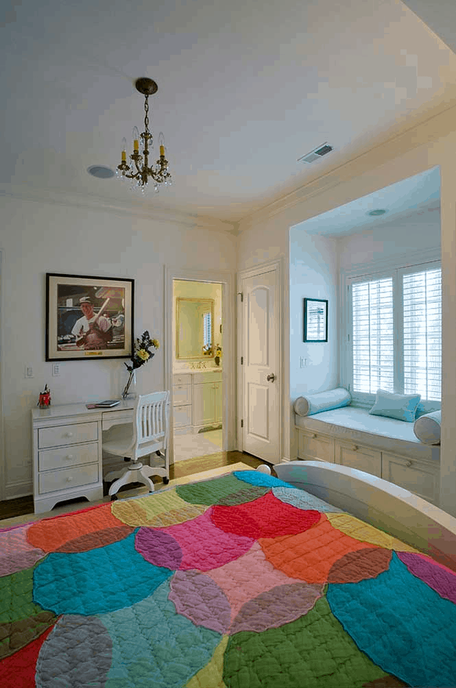 Built-In Cozy Reading Nook - Kids Room