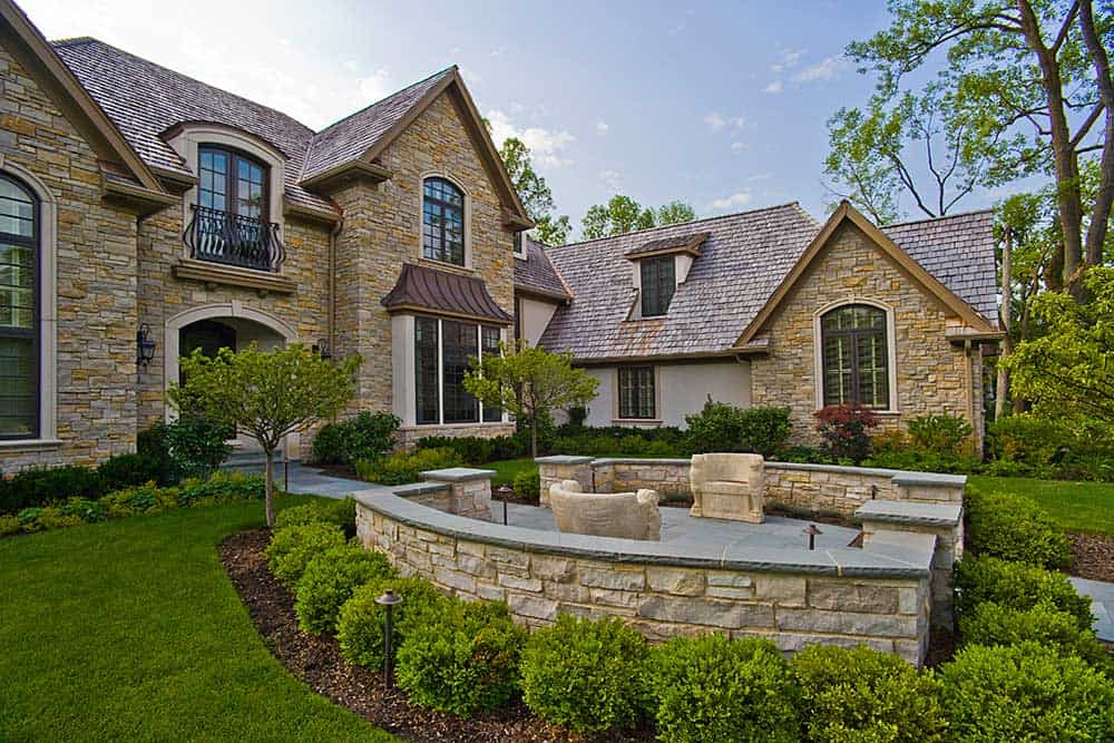 Custom Outdoor Seating Area Stonework with Slate