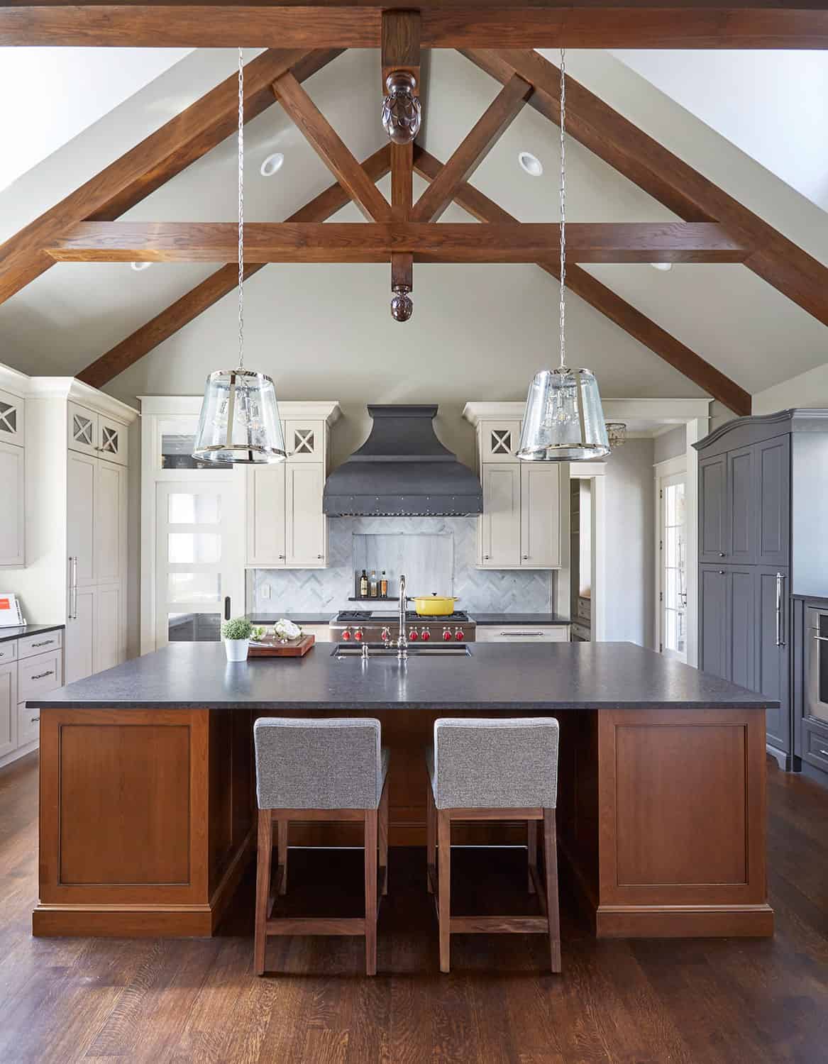 beamed-ceiling-transition-kitchen-mundelein-il