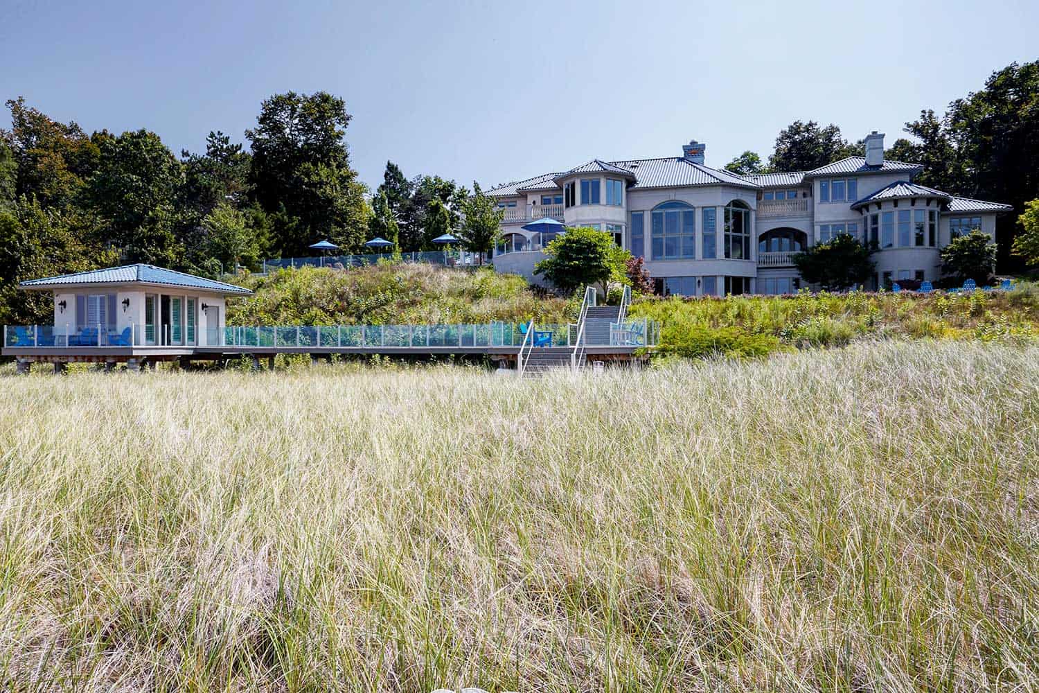 estate-tucked-into-dunes-harbor-country