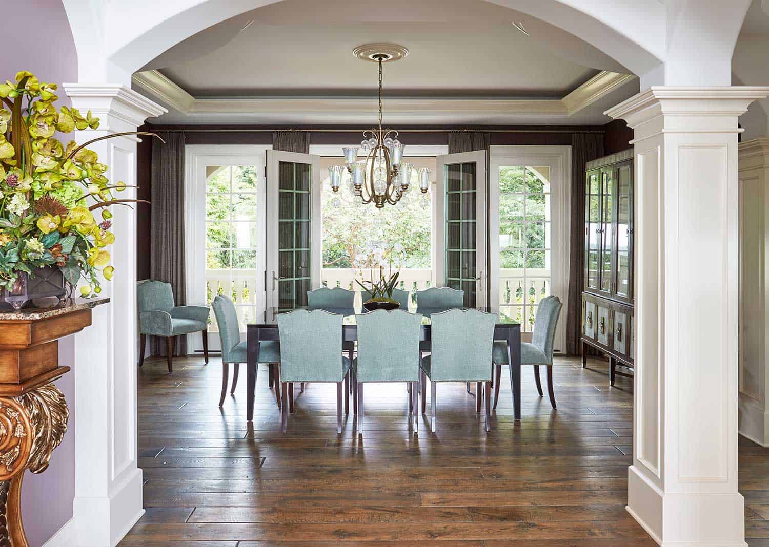 formal-dining-room-tray-ceiling-french-doors-open