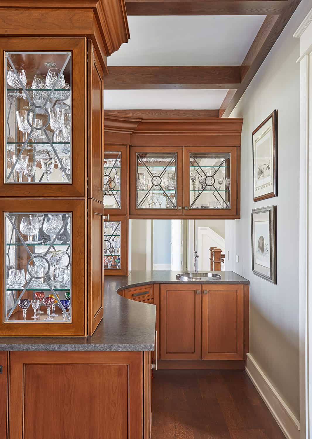 glass-cabinetry-leaded-glass-mullions-mundelein-il