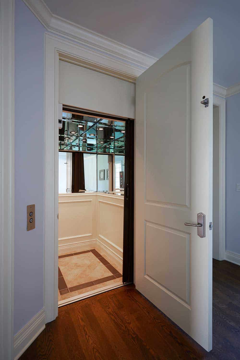 home-elevator-mirrored-ceiling