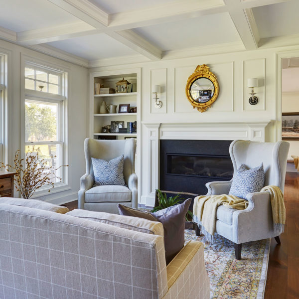cozy-living-room-ribbon-fireplace-coffered-ceiling