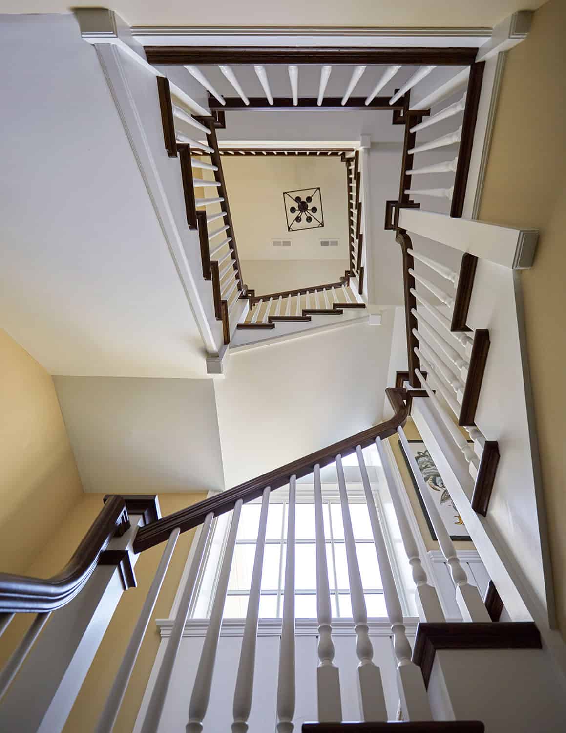 oak-treads-handrail-white-painted-balusters