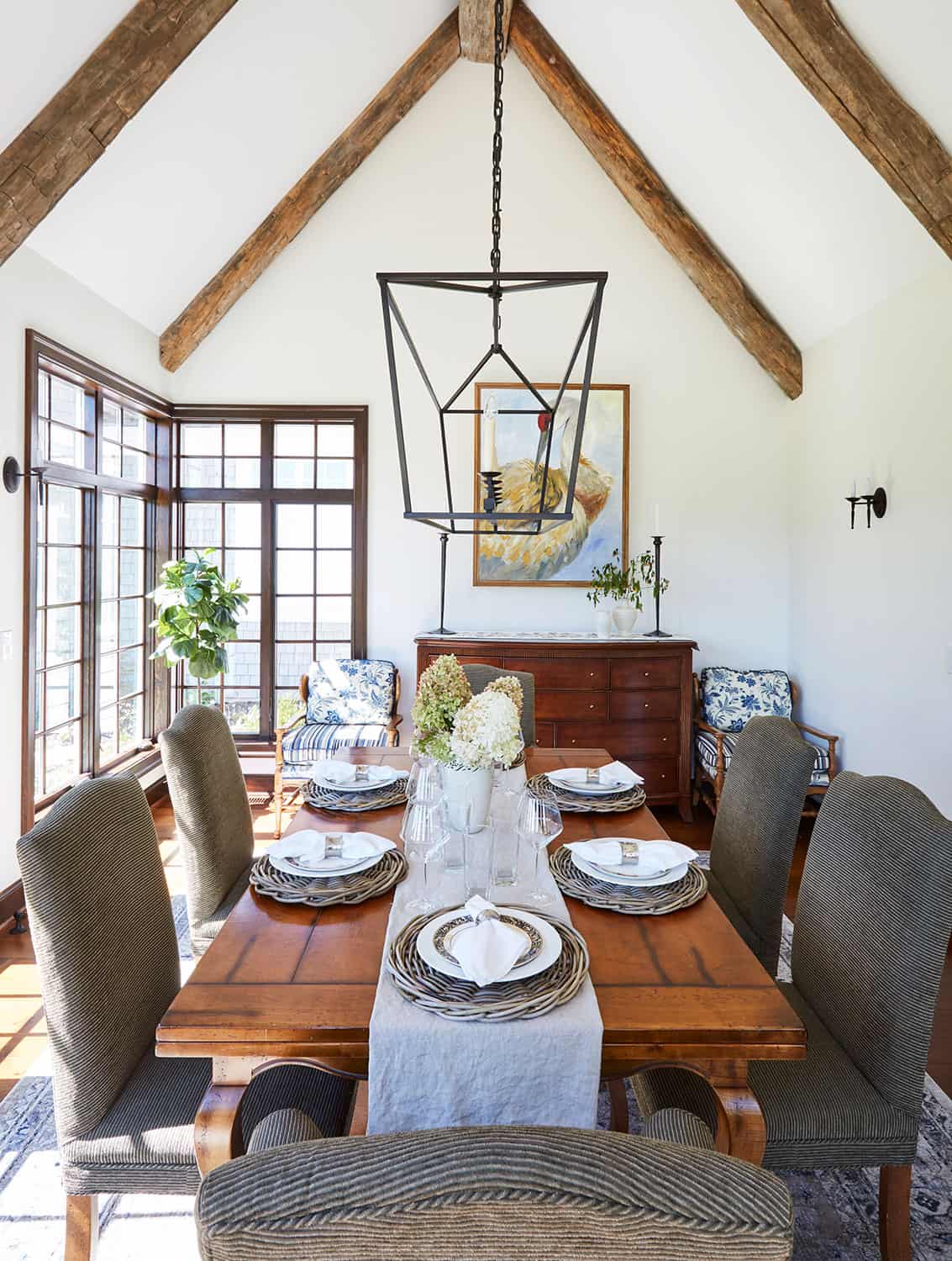 vaulted-ceiling-hand-hewn-barn-beams