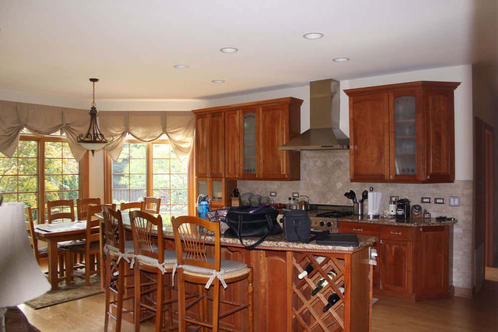 kitchen-before-custom-remodeling-old-honey-oak-cabinets