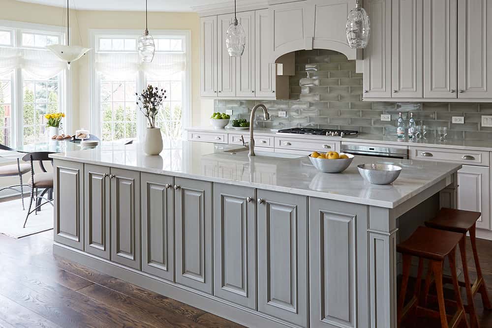 white-and-gray-modern-kitchen-after-renovation