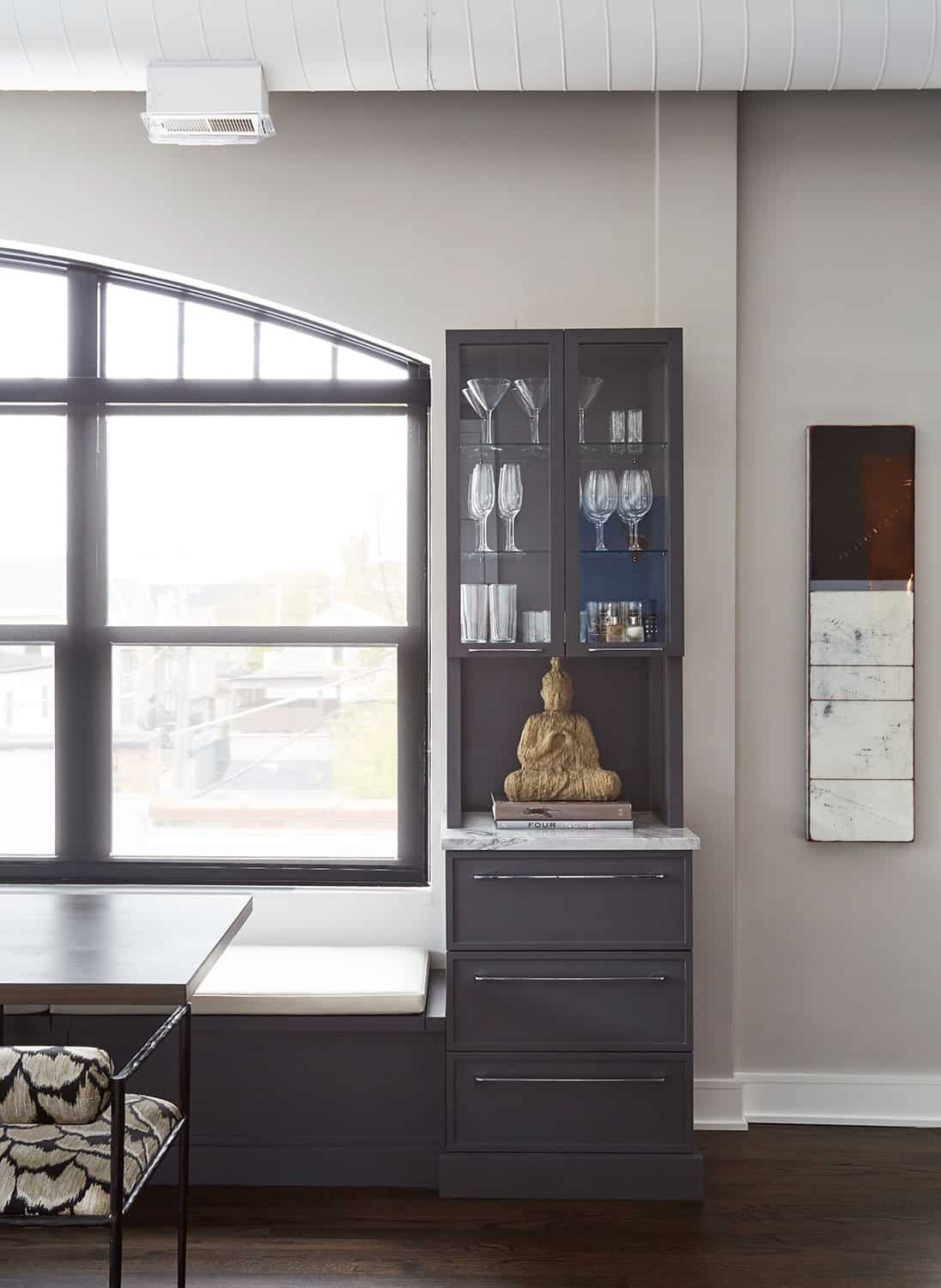 custom-banquette-glass-fronted-doors