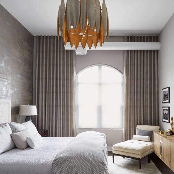dramatic-lighting-master-bedroom dramatic-lighting-master-bedroom