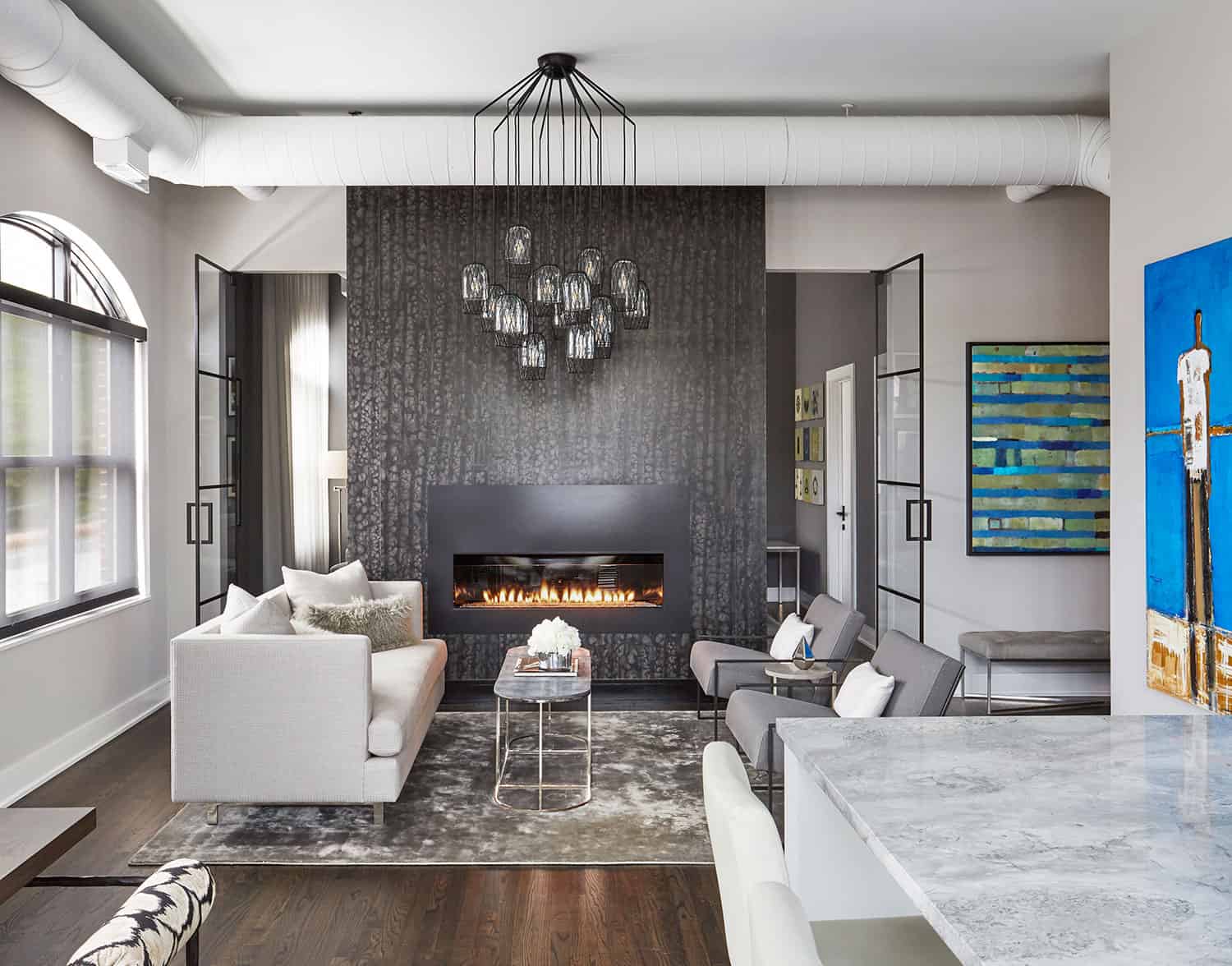 linear-fireplace-in-chicago-loft