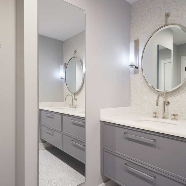 robern-full-length-mirroed-front-medicine-cabinet robern-full-length-mirroed-front-medicine-cabinet