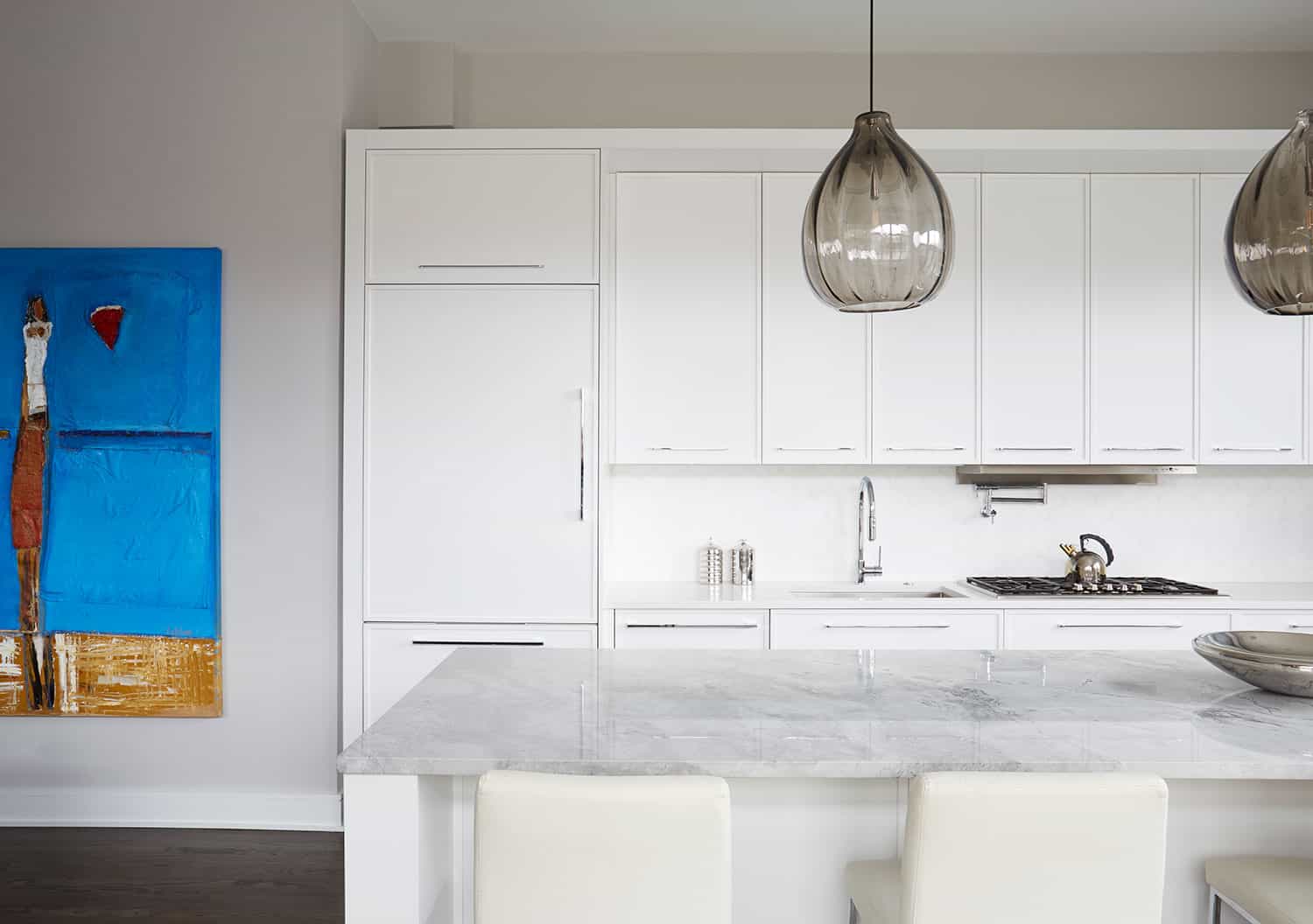 white-kitchen-with-custom-slab-doors