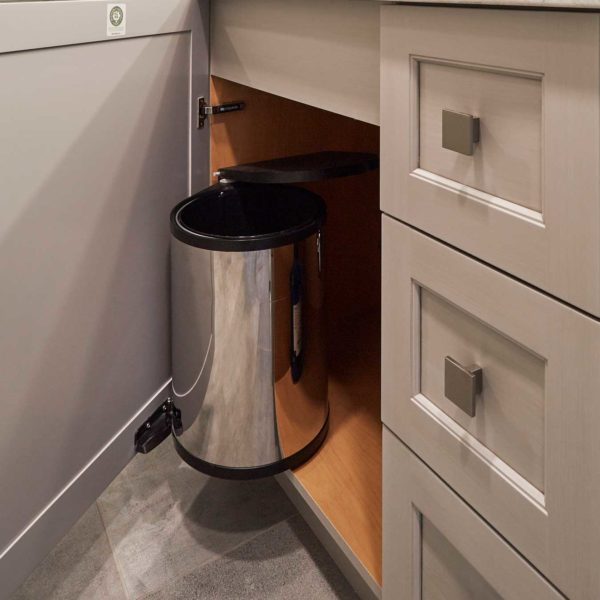 door-mounted-wastebasket