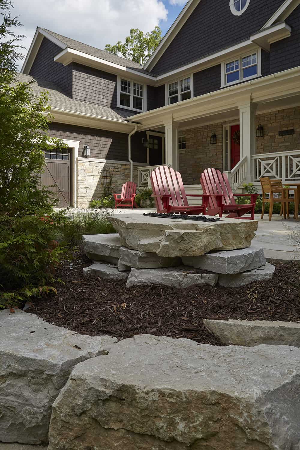 outcropping stone boulders