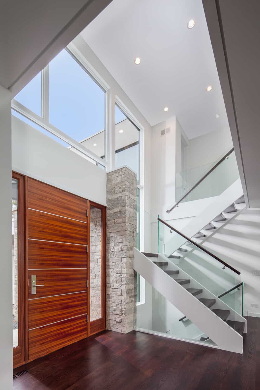 contemporary northbrook home front entry