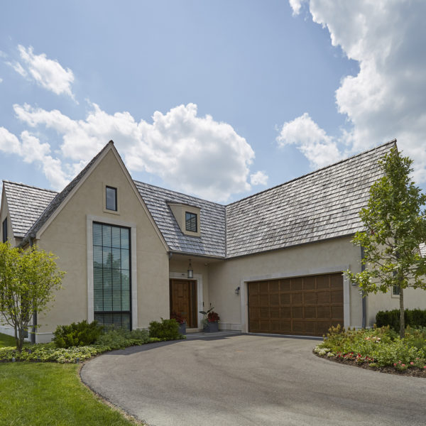 lake-forest-il-farmhouse-new-construction-orren-pickell front entry