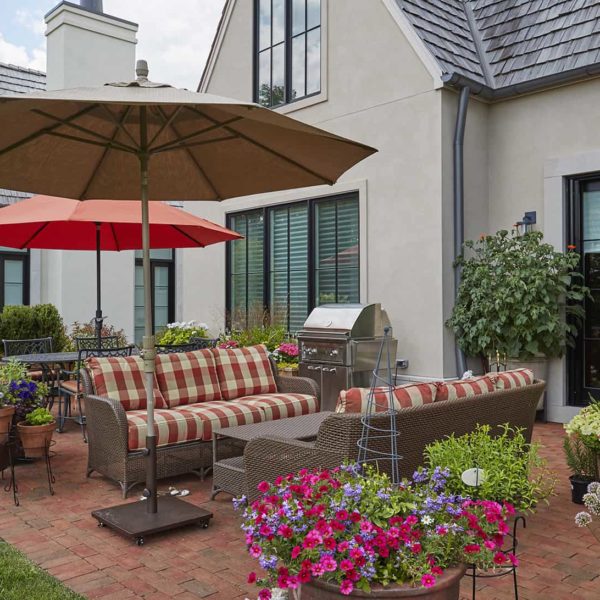 lake-forest-patio-container-garden patio container garden