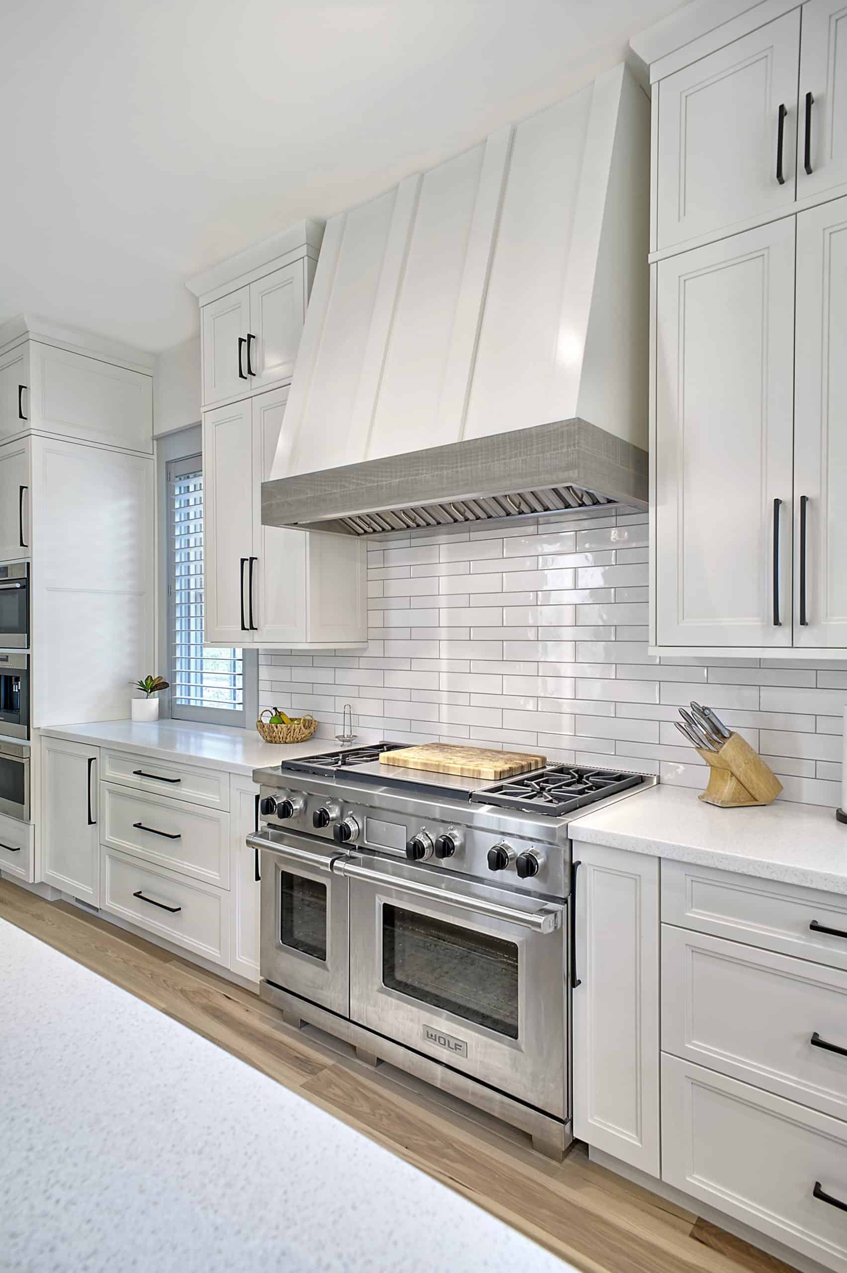 white shaker style kitchen