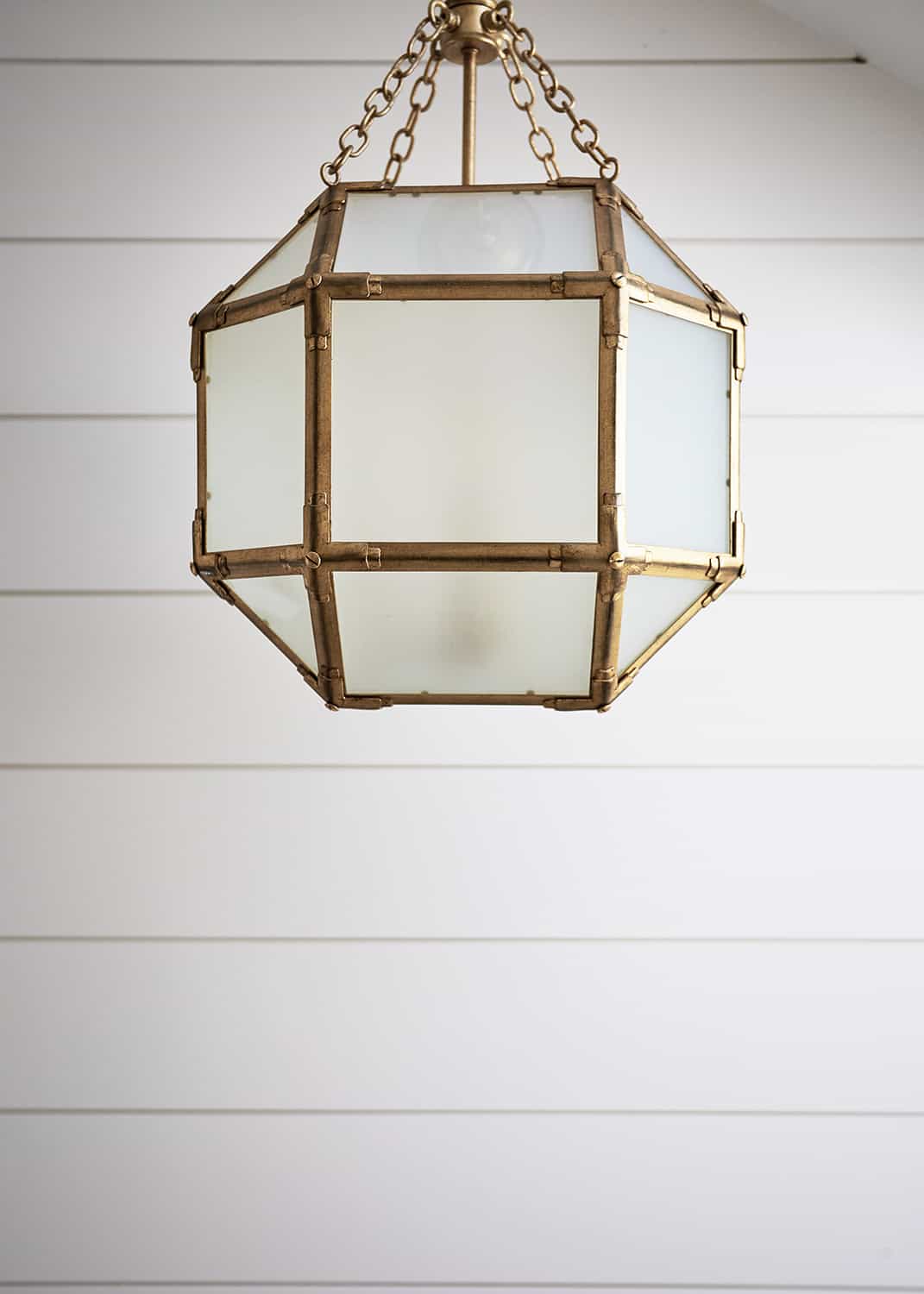 pendant light detail