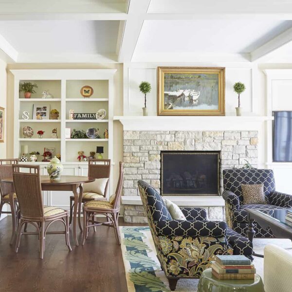lake-forest-family-room-orren-pickell-building-group family room with coffered ceiling and stone fireplace