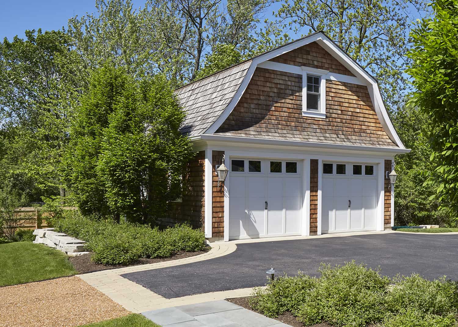 detached garage with cedar shingles