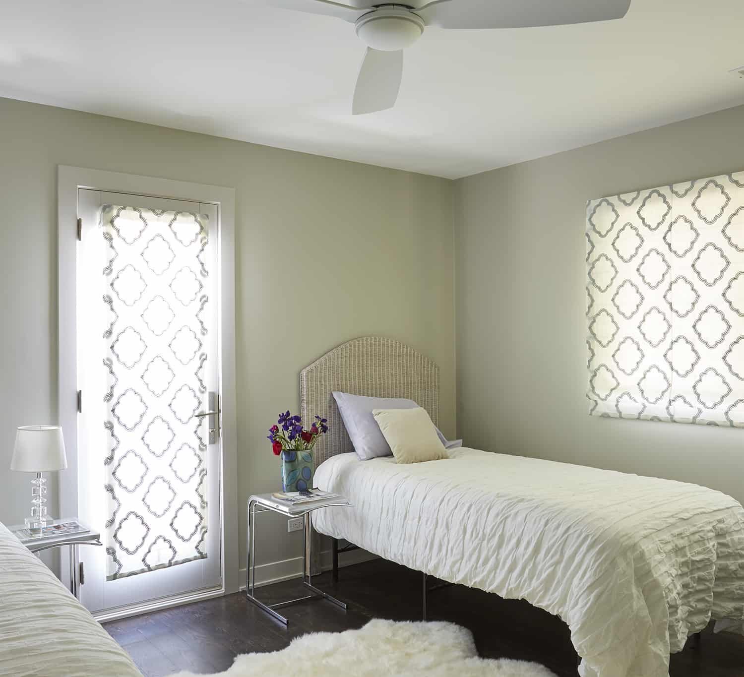 guest bedroom with two twin beds