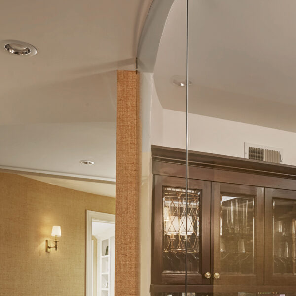 curved glass wall detail