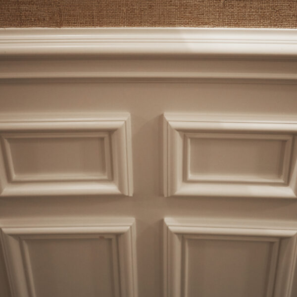 applied molding wainscot detail