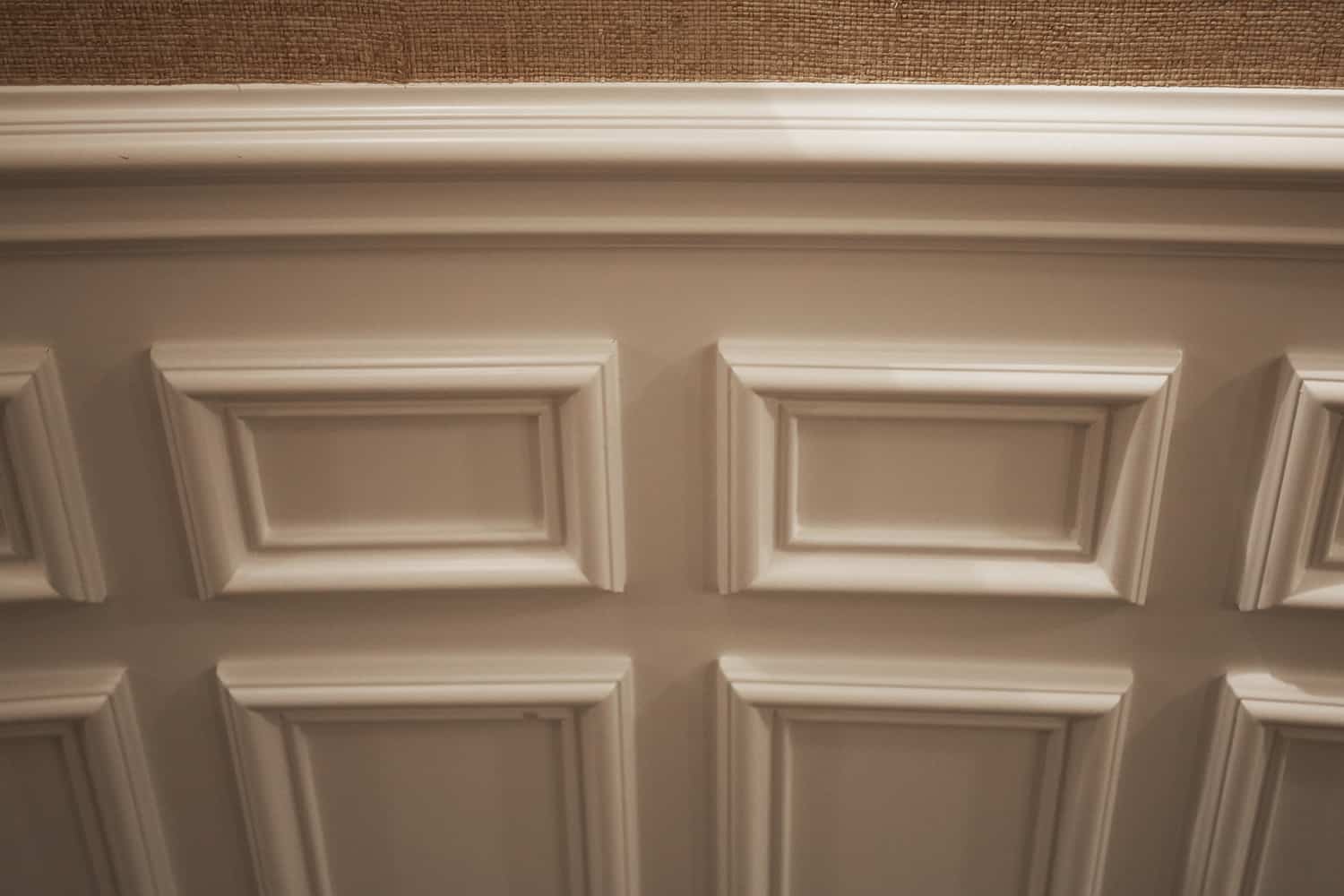 applied molding wainscot detail