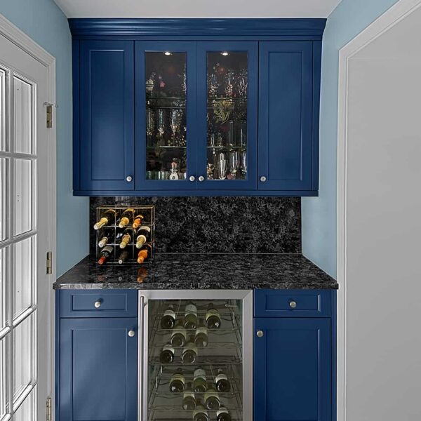 blue-bar-cabinetry high gloss blue bar cabinet