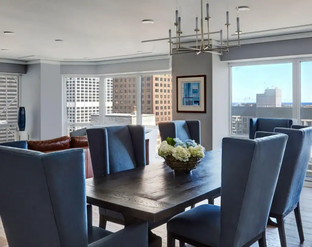 picture of a city dining room